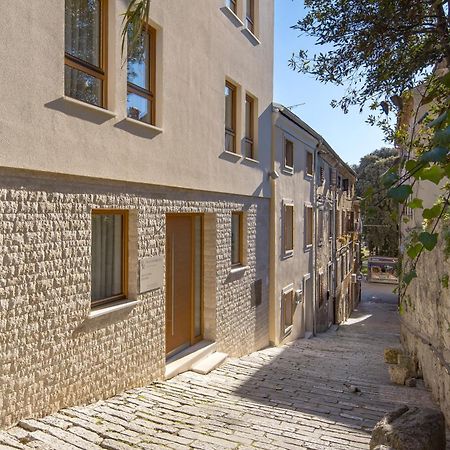 Pula Residence Rooms And Apartments Old City Center Bagian luar foto