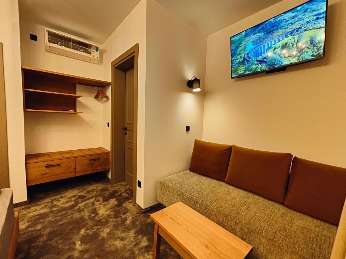 Pula Residence Rooms And Apartments Old City Center Bagian luar foto