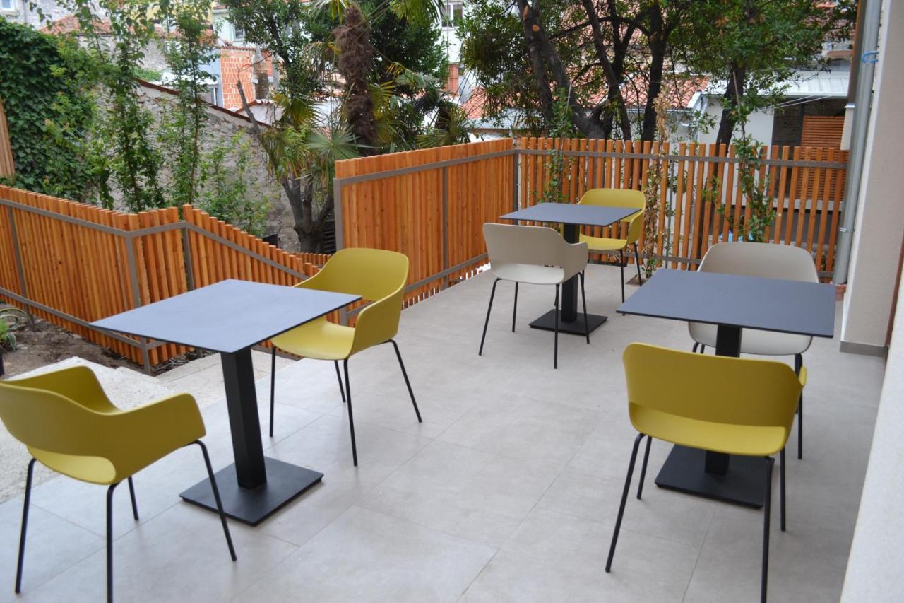 Pula Residence Rooms And Apartments Old City Center Bagian luar foto