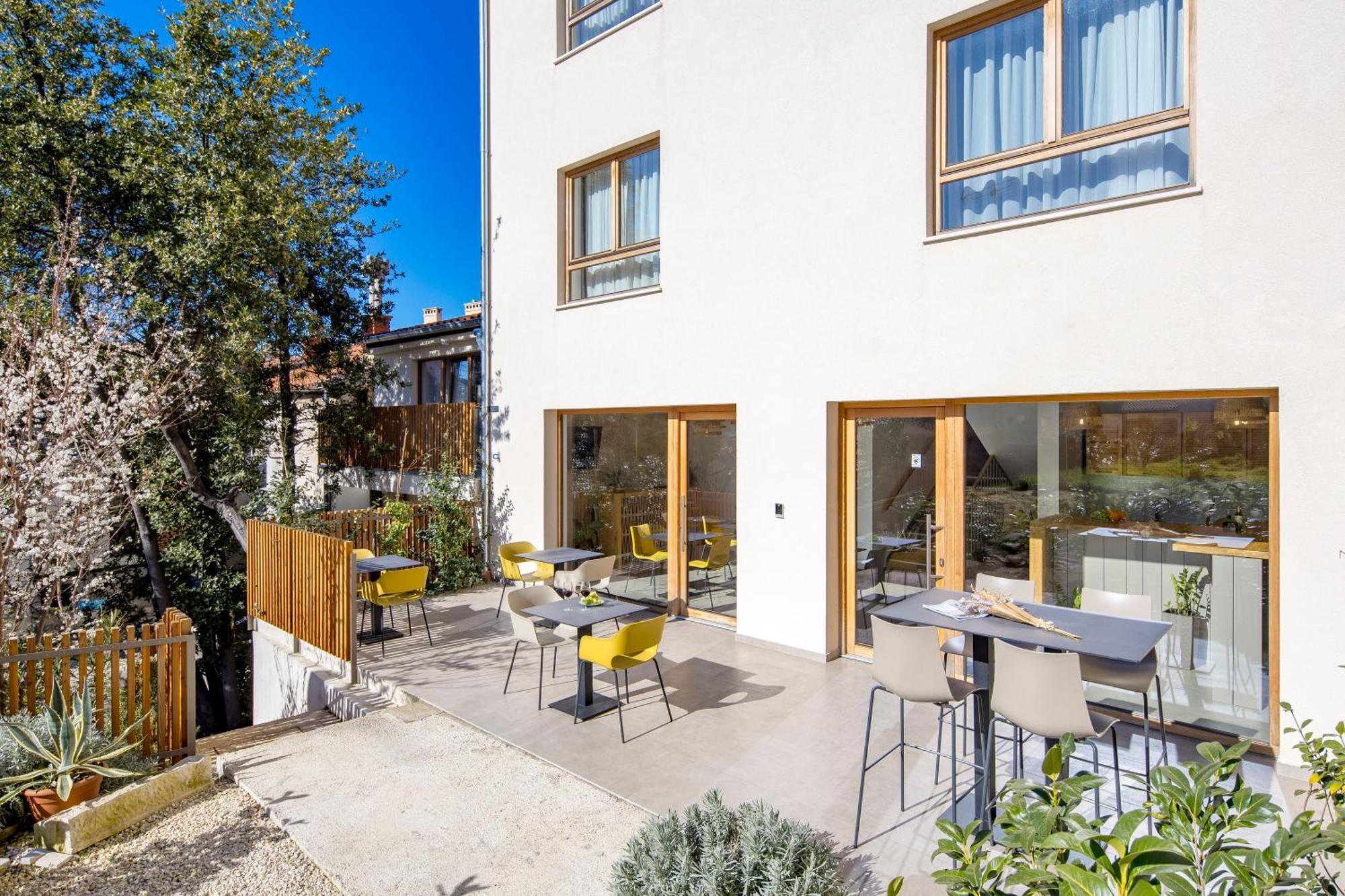 Pula Residence Rooms And Apartments Old City Center Bagian luar foto