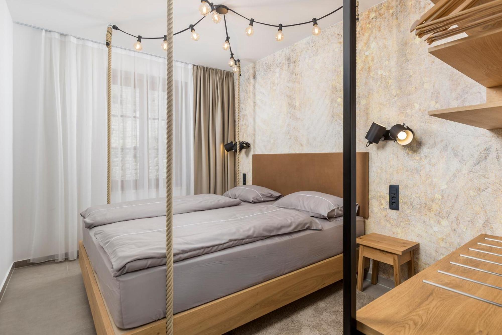 Pula Residence Rooms And Apartments Old City Center Bagian luar foto