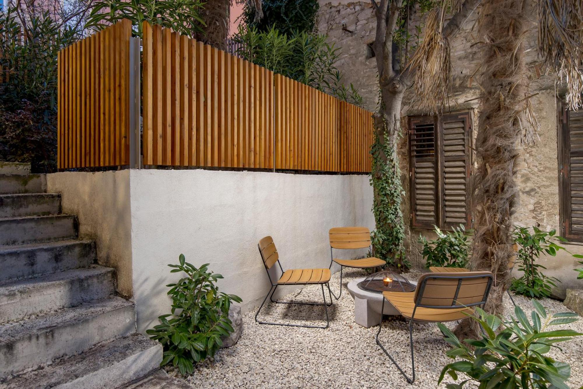 Pula Residence Rooms And Apartments Old City Center Bagian luar foto