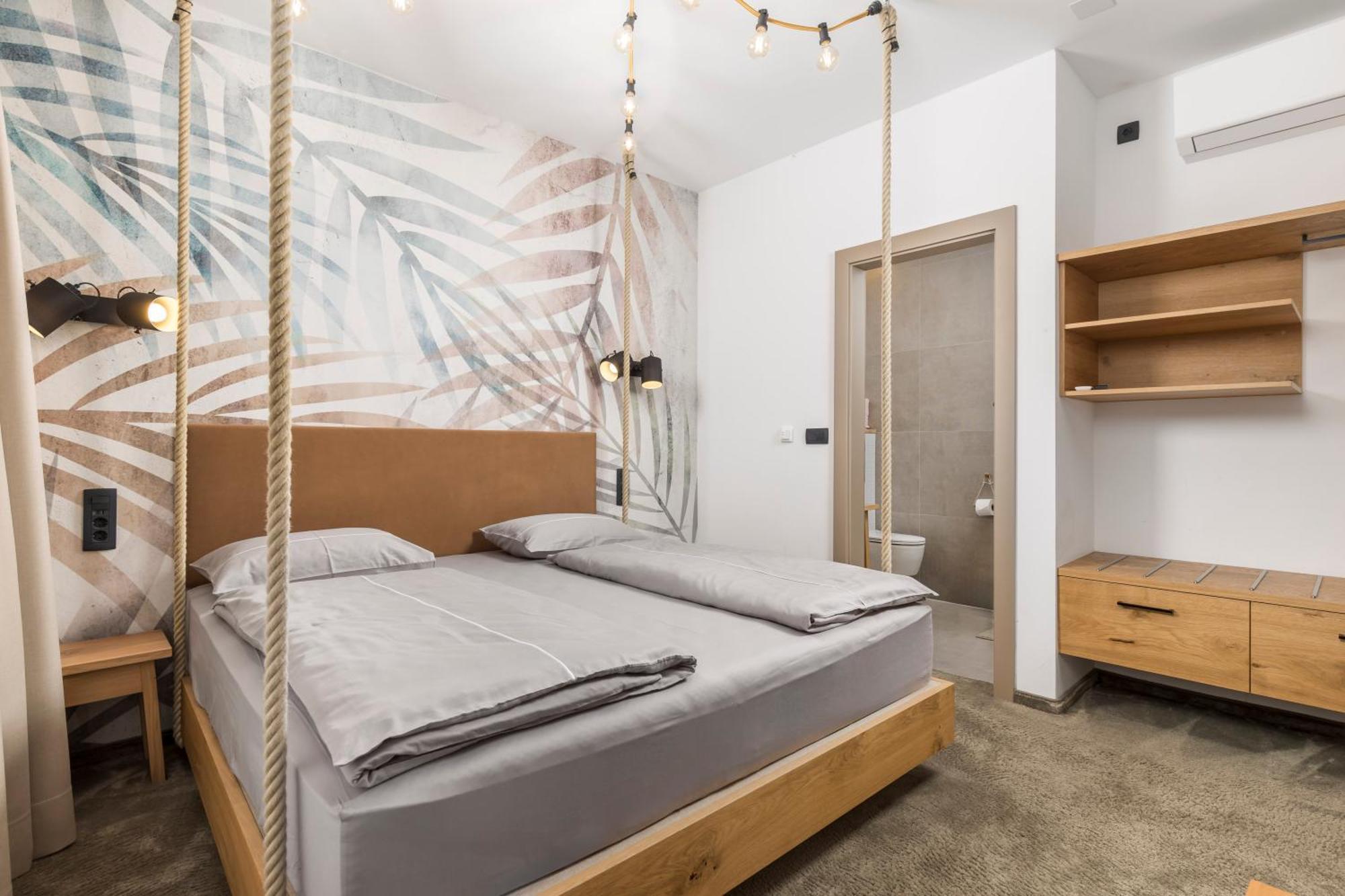 Pula Residence Rooms And Apartments Old City Center Bagian luar foto